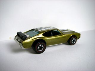 Hot Wheels Vintage Redline Olds 442 Taxi Makeover Yellow/Olive Re - paint 2