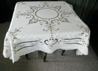 ANTIQUE MADEIRA TABLECLOTH - HAND EMBROIDERED with FLOWERS 2