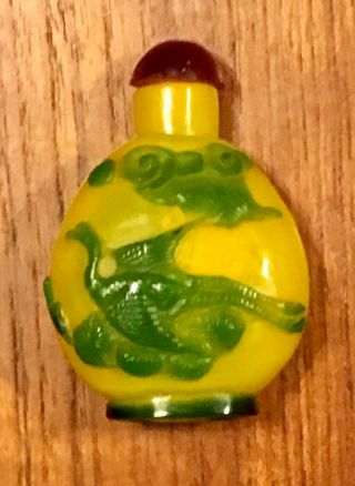 Vintage Chinese Japanese Cameo Cut Glass Snuff Bottle Green & Yellow Dragons