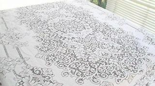 VTG OVAL WHITE COTTON FLORAL LACE TABLECLOTH 76 