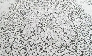 VTG OVAL WHITE COTTON FLORAL LACE TABLECLOTH 76 