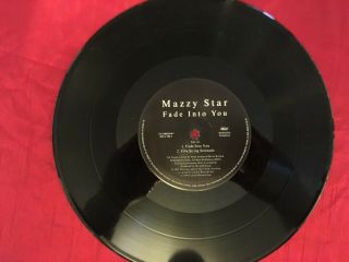 SCARCE - MAZZY STAR - FADE INTO YOU - UK CAPITOL 10 