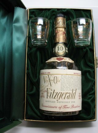 Very Old Fitzgerald Bottle 4/5 Qt.  Bourbon Whiskey Bottle W/ Gift Box 1958 / 68