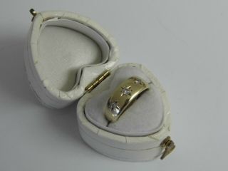 A Fine Vintage Hallmarked 9ct Solid Gold Diamond Gypsy Ring Uk Size J