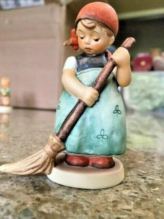 Goebel Hummel Germany Little Sweeper Girl W/ Broom Art Statue Figurine 171