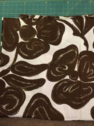 Vhy Hawaiian Textiles Fabric Brown & White Cotton Print 2.  5 Yards