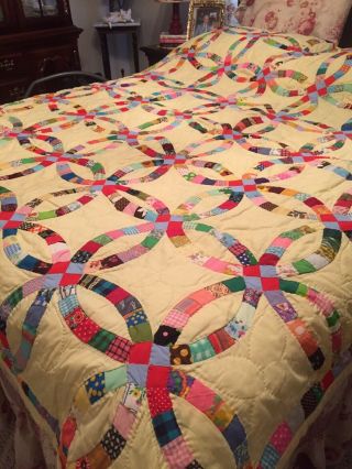 Vintage Patchwork Quilt Double Wedding Ring Hand Quilted Gorgeous