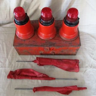 3vintage K - D Lamp Co.  604 Road Flares & Flags With Metal Box