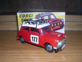 Corgi 339 1967 Monte Carlo Mini Cooper S & Box -