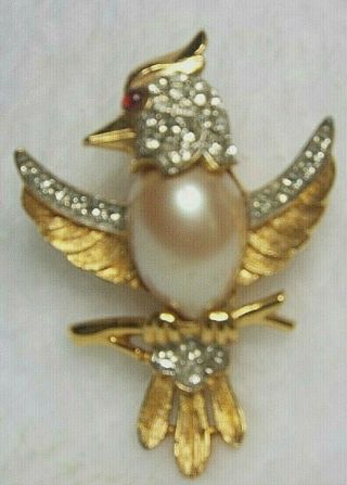 VINTAGE TRIFARI CROWN GOLD TONE ALFRED PHILIPPE PEARL CRYSTAL BIRD PIN SIGNED 3