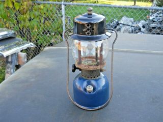 Vintage Blue Coleman Lantern Model 243a W/ Coleman Pyrex Globe 1940 
