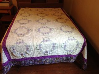 So Charming Estate (circle Of Flowers) Quilt,  Pretty Blue/purple Embroidery.