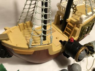 Vintage 1994 Fisher Price Great Adventures Pirate Ship,  Skull Island Accessories 2