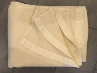 Vintage 67 " X 87 " Thermal Waffle Weave Blanket W Satin Binding Cream Off White