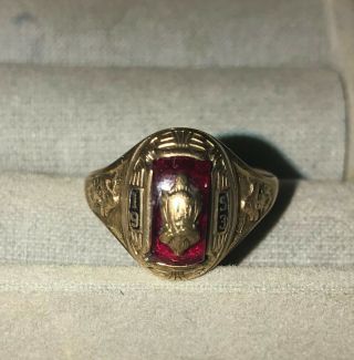 Vintage Ladies 10k Gold Class Ring 4g.  Class Of 1953.  Red Stone Under Insignia