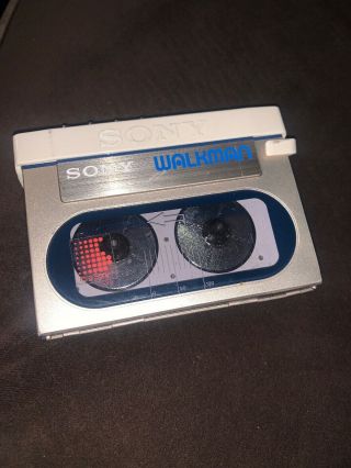 Vintage Sony Wm - 10 Walkman Great Vintage With Belt Clip Cassette Player