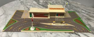 Vintage Matchbox Service Station With Forecourt Play Set Building