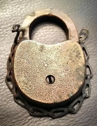 OLD VINTAGE ANTIQUE BRASS SARGENT LOCK PADLOCK NO KEY MADE IN USA WITH CHAIN 2