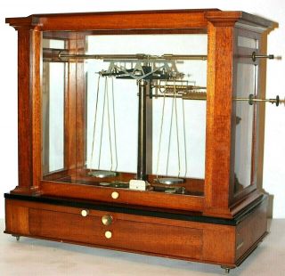Antique 1907 Wm Ainsworth & Sons Glass Cased Precision Analytical Balance Scale.