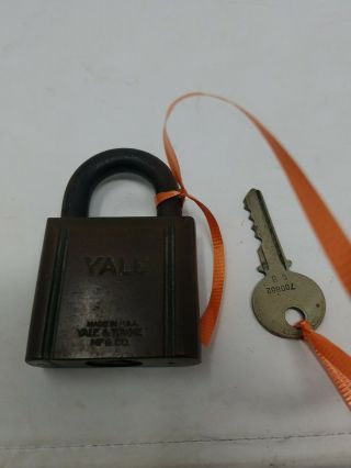 Vintage Yale Padlock W/keys Brass Lock Pad Lock Key.  (i)