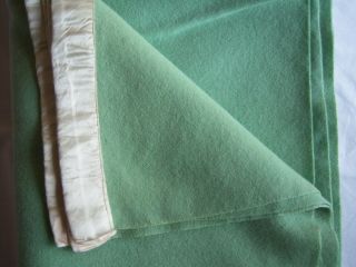 Vintage 100 Wool Twin Blanket Green W Satin Binding 62 X 84 " Lovely
