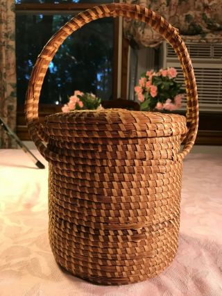 Vtg Gullah South Carolina Sweetgrass Deep Basket With Lid & Carrying Handle
