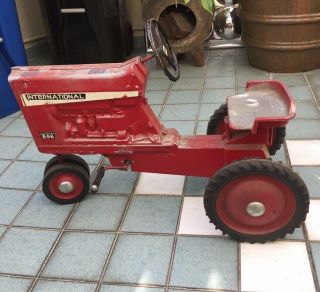 Vintage International Harvester Farmall 826 Kids Childs Toy Pedal Tractor