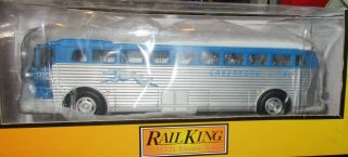 Mth Rail King 1:48 - O Scale - Greyhound Die - Cast Bus Model 30 - 50080 Cleveland