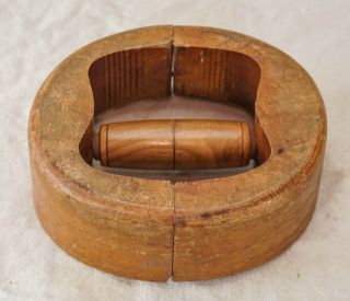 Vintage Hand Adjustable Wooden Hat Block And Stretcher - Size 6 3/4