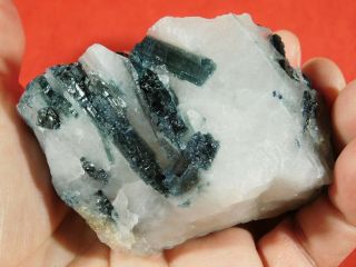 Deep BLUE Tourmaline Crystals in a Big Quartz Matrix From Brazil 280gr e 3