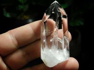 A Larger Very Translucent Aaa Lemurian Quartz Crystal From Columbia 59.  2gr E