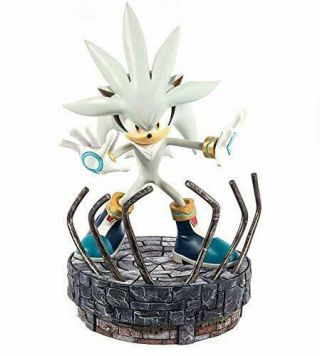 Sonic The Hedgehog: Silver The Hedgehog 17.  5 Inch Tall Polystone Statue