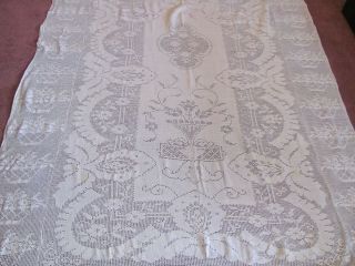 Vintage Filet Crochet Tablecloth - White Cotton W Baskets Of Flowers & Swags