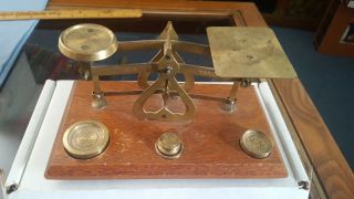 Vintage Brass Postal Scale W 4 Weights Wood Base Warranted Made England {6