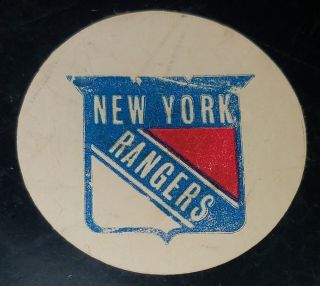 1977 - 83 YORK RANGERS VINTAGE NHL VICEROY CANADA OFFICIAL GAME PUCK 2