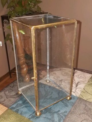 Fine Vintage Brass & Glass Display Case W/latching Door Rectangular W/ball Feet
