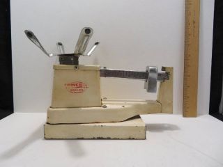 Vintage Triner Scales Off White Red Lettering Model 89 Capacity 1 Lb