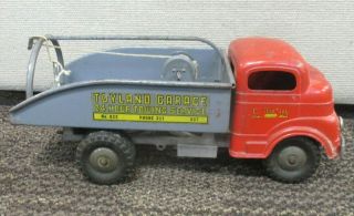 Vintage Structo Toys Toyland Garage Pressed Steel Tow Wrecker Truck Wind Up