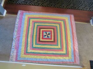 Vintage Hand Made Quilt With Star In Center - Design