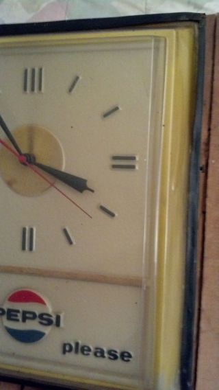 Vintage Pepsi Clock,  (.  Say Pepsi Please) Clock,