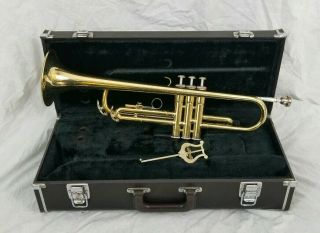 Vtg Yamaha Model Ytr 2320 Bb Brass Trumpet 7c Mouthpiece Japan Case