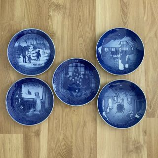 3 Royal Copenhagen & 2 B&g Bing And Grondahl Christmas Year Plates Set