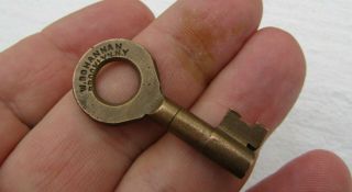 Antique Brass Key W.  Bohannan Brooklyn Ny 1 1/2” Barrel Open End Padlock Marked