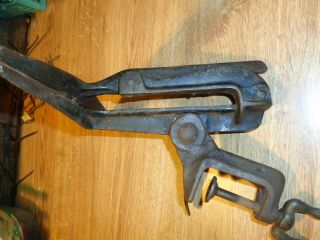 Antique No.  3 SAW VICE with SWIVEL Farm tool 3