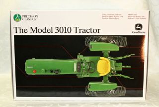 Ertl,  Precision Classics 20,  Model 3010 John Deere Tractor,  1:16 Scale 2