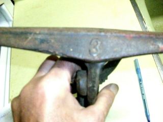 antique saw blade vice 3