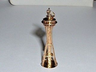 Vintage 14k Yellow Gold 3d Moveable Seattle Space Needle Pendant Charm