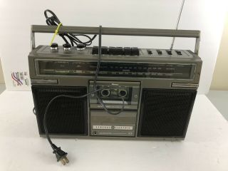 Vintage General Electric Am/fm/cassette Radio - Model 3 - 5252a -