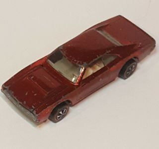 Hot Wheels Custom Dodge Charger (red) Redline 1969