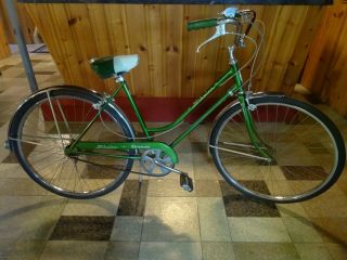 Vintage 26 " Schwinn Breeze 3 - Speed Green Bicycle Girls